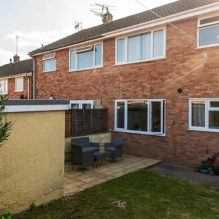 Exceptional Abode, Fast Wifi, Parking, Kingswood * Bristol